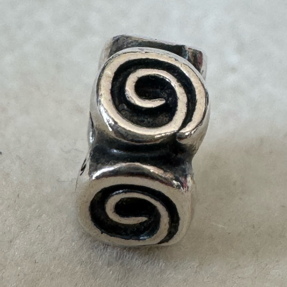 PANDORA Large Roses SPACER CHARM - Picture 1 of 5